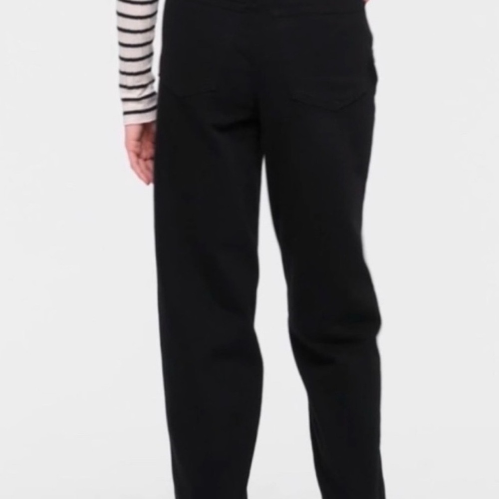 Universal Thread Universal Thread Women's High Rise
Black Jeans - Picture 2 of 3